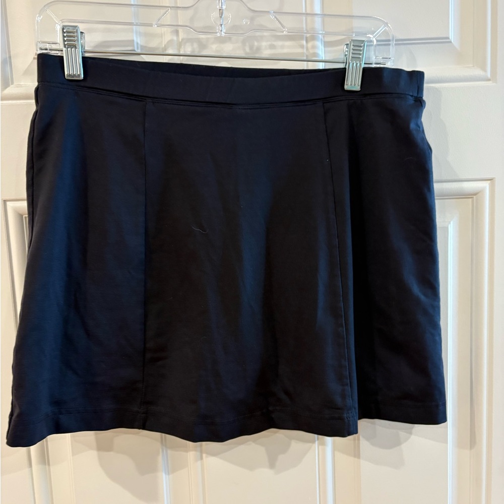 TAIL Black Skort Medium